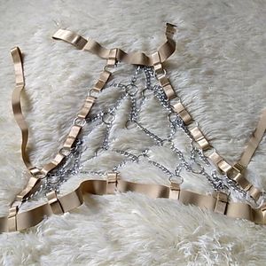 Bra tan chain harness